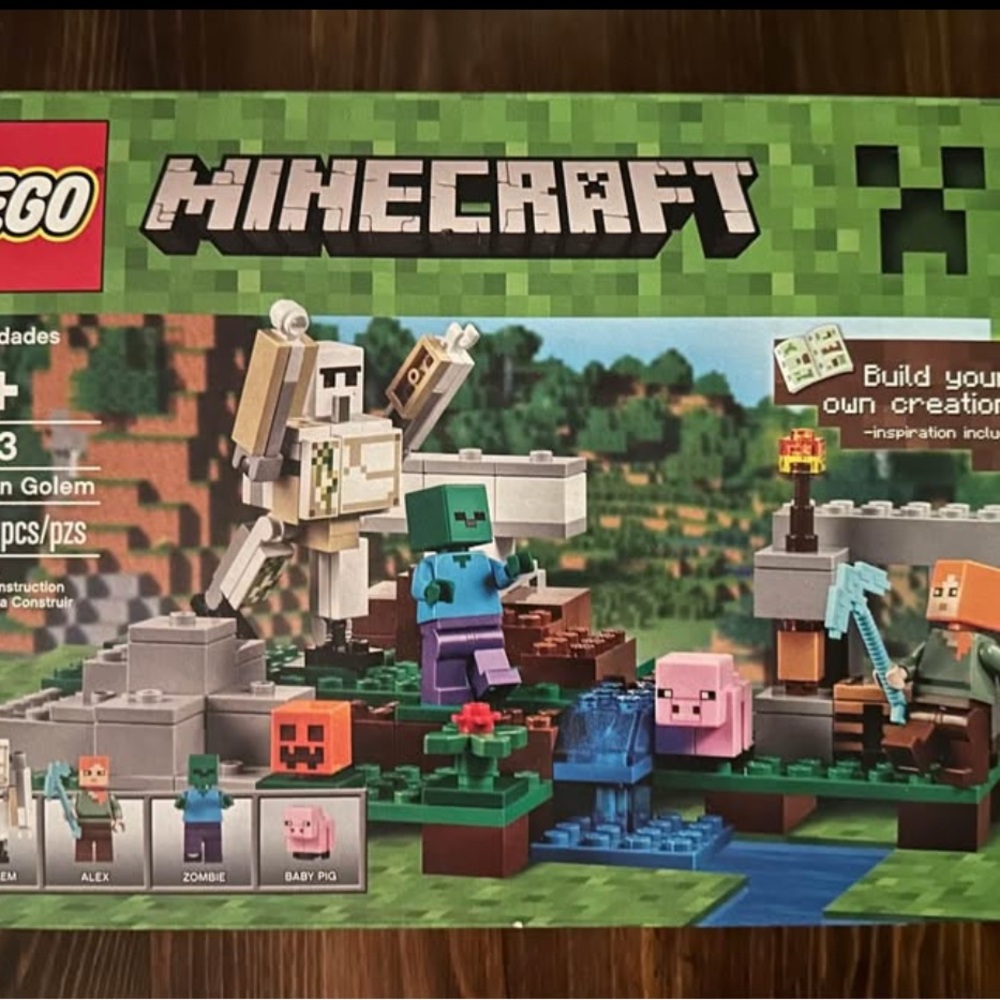 LEGO Minecraft Iron Golem Adventure Set
